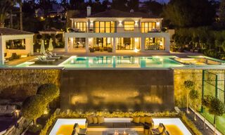 Espectacular villa de lujo en venta con vistas al mar en el valle del golf de Nueva Andalucía, Marbella 61106 
