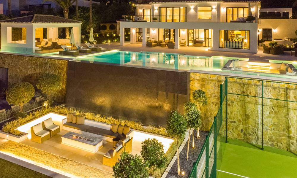 Espectacular villa de lujo en venta con vistas al mar en el valle del golf de Nueva Andalucía, Marbella 61107