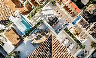 Ático reformado de calidad en venta con acogedora terraza y vistas al mar en Nueva Andalucia, Marbella 61143 