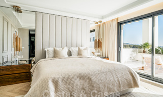 Ático reformado de calidad en venta con acogedora terraza y vistas al mar en Nueva Andalucia, Marbella 61151 