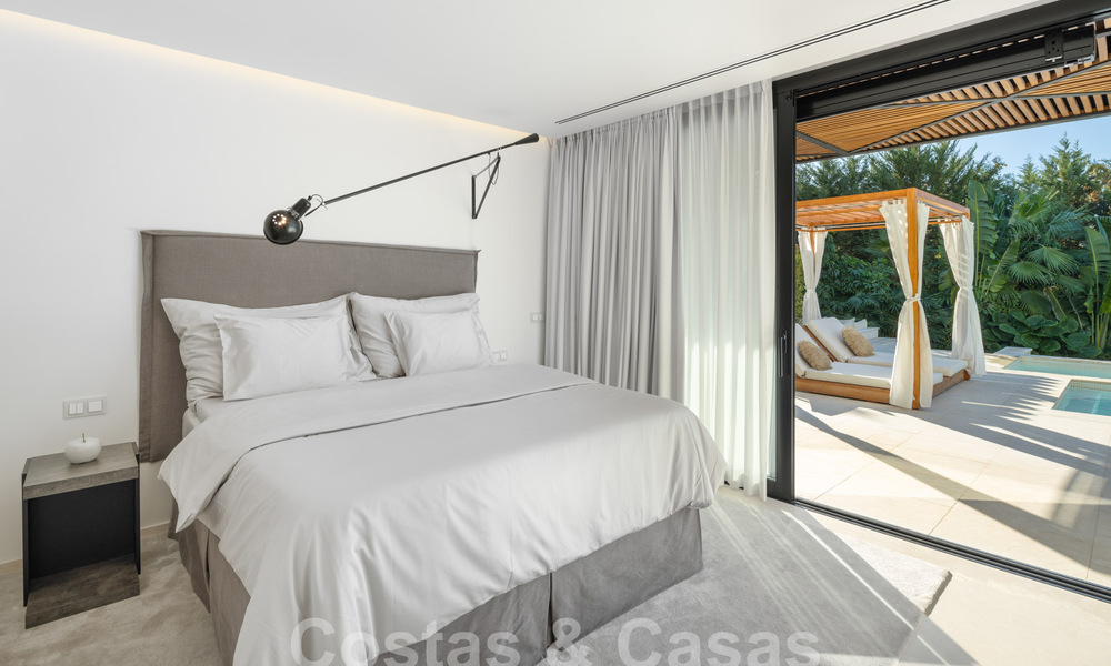 Se vende sofisticada villa de lujo lista para entrar a vivir en el valle del golf de Nueva Andalucia, Marbella 61319