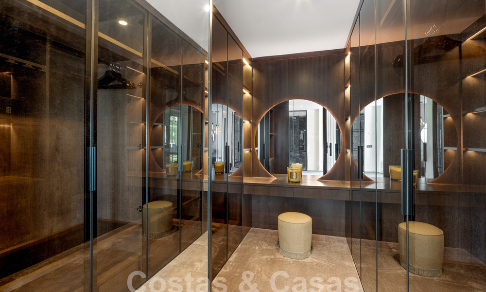 Se vende sofisticada villa de lujo lista para entrar a vivir en el valle del golf de Nueva Andalucia, Marbella 61321