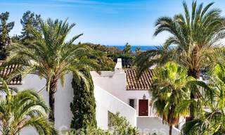 Lujosa casa adosada reformada en venta en una zona residencial preferida de la Milla de Oro de Marbella 61582 