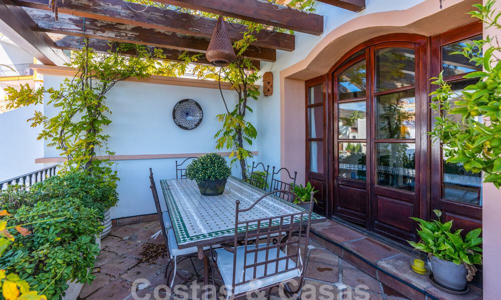 Encantadora casa adosada andaluza con vistas al mar en venta en las colinas de Marbella - Benahavis 61902