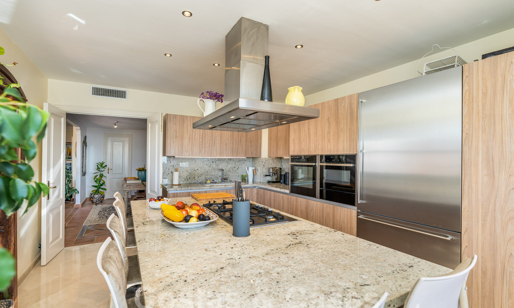 Encantadora casa adosada andaluza con vistas al mar en venta en las colinas de Marbella - Benahavis 61905