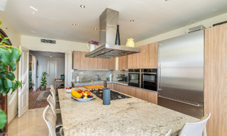 Encantadora casa adosada andaluza con vistas al mar en venta en las colinas de Marbella - Benahavis 61905 