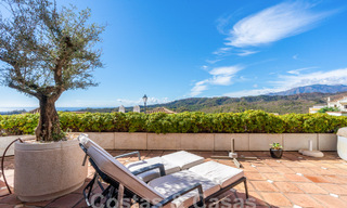 Encantadora casa adosada andaluza con vistas al mar en venta en las colinas de Marbella - Benahavis 61918 
