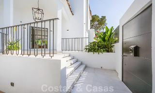 Villa de lujo con diseño mediterráneo moderno en venta en una popular zona de golf en Nueva Andalucía, Marbella 61652 