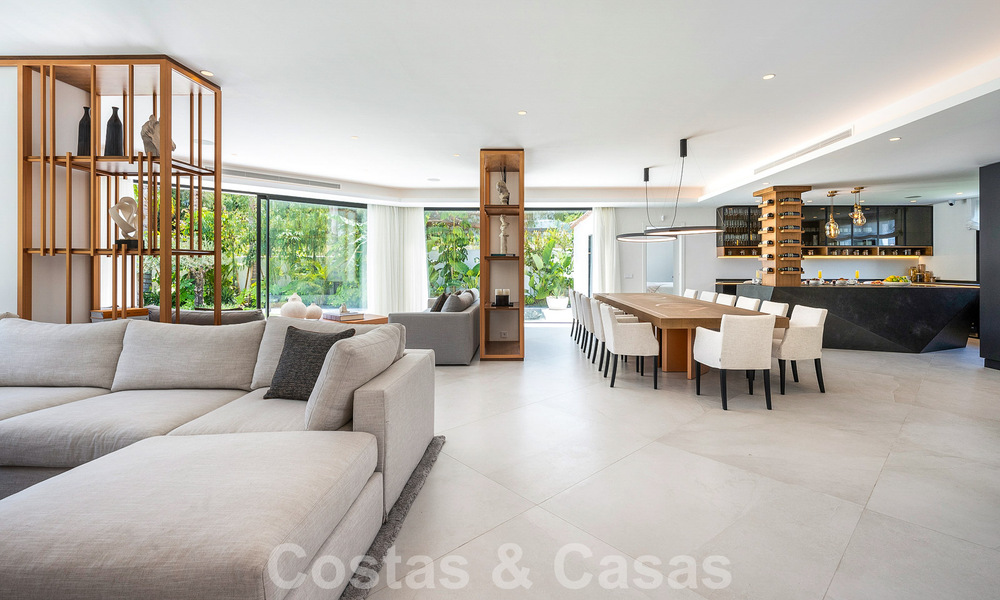 Villa de lujo con diseño mediterráneo moderno en venta en una popular zona de golf en Nueva Andalucía, Marbella 61656