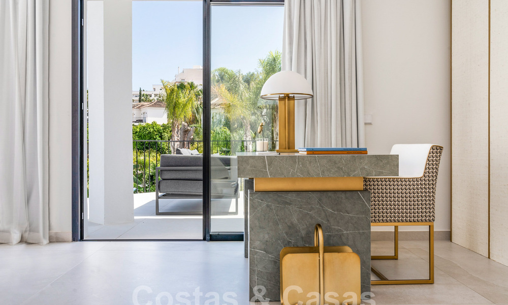 Villa de lujo con diseño mediterráneo moderno en venta en una popular zona de golf en Nueva Andalucía, Marbella 61668