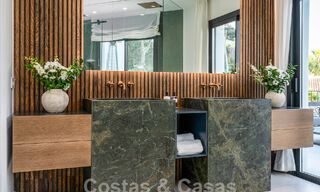 Villa de lujo con diseño mediterráneo moderno en venta en una popular zona de golf en Nueva Andalucía, Marbella 61669 