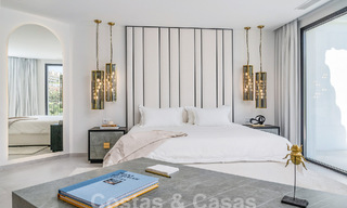 Villa de lujo con diseño mediterráneo moderno en venta en una popular zona de golf en Nueva Andalucía, Marbella 61680 