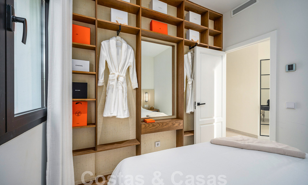 Villa de lujo con diseño mediterráneo moderno en venta en una popular zona de golf en Nueva Andalucía, Marbella 61690