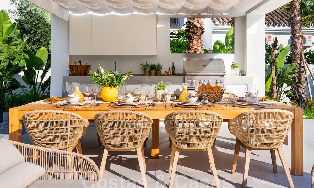 Villa de lujo con diseño mediterráneo moderno en venta en una popular zona de golf en Nueva Andalucía, Marbella 61698