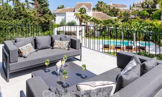 Villa de lujo con diseño mediterráneo moderno en venta en una popular zona de golf en Nueva Andalucía, Marbella 61703 