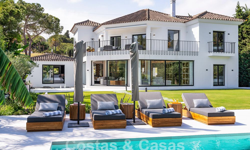 Villa de lujo con diseño mediterráneo moderno en venta en una popular zona de golf en Nueva Andalucía, Marbella 61710