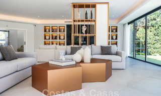 Villa de lujo con diseño mediterráneo moderno en venta en una popular zona de golf en Nueva Andalucía, Marbella 61714 
