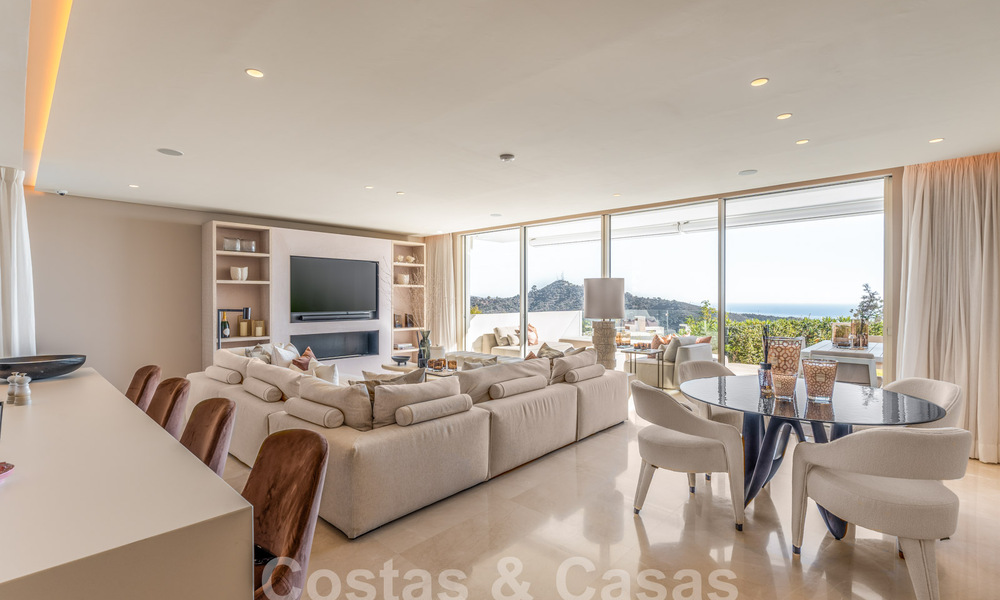Moderno apartamento con jardín y vistas al mar en venta, a poca distancia en coche del centro de Marbella 61773