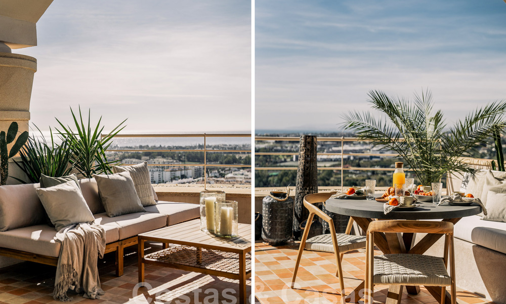 Impresionante ático reformado en venta con vistas panorámicas al golf y al mar en el corazón de Nueva Andalucía, Marbella 61827