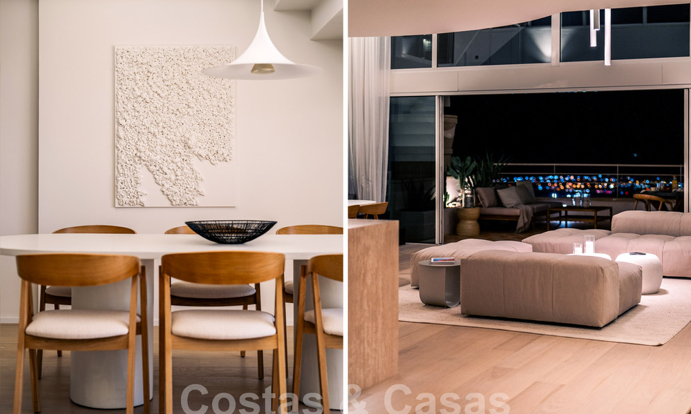 Impresionante ático reformado en venta con vistas panorámicas al golf y al mar en el corazón de Nueva Andalucía, Marbella 61837