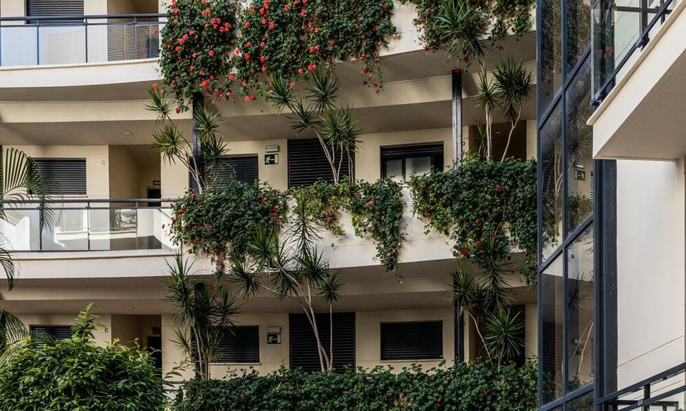 Ático cerca de la playa con 3 dormitorios y vistas panorámicas al mar en venta en la Nueva Milla de Oro entre Marbella y Estepona 61364