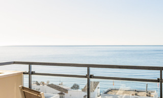 Ático cerca de la playa con 3 dormitorios y vistas panorámicas al mar en venta en la Nueva Milla de Oro entre Marbella y Estepona 61369 