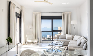 Ático cerca de la playa con 3 dormitorios y vistas panorámicas al mar en venta en la Nueva Milla de Oro entre Marbella y Estepona 61373 
