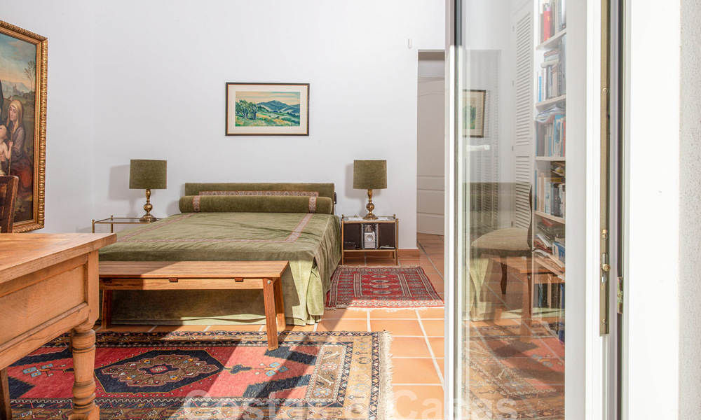 Villa mediterránea de lujo en venta a pocos pasos de la playa y servicios en Guadalmina Baja, Marbella 61868