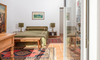 Villa mediterránea de lujo en venta a pocos pasos de la playa y servicios en Guadalmina Baja, Marbella 61868 