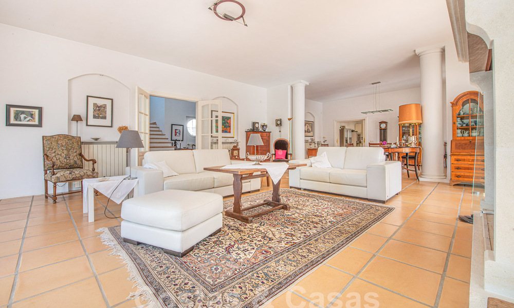Villa mediterránea de lujo en venta a pocos pasos de la playa y servicios en Guadalmina Baja, Marbella 61872