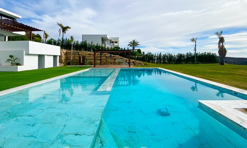 Nueva villa moderna de lujo en venta con vistas panorámicas al mar en el exclusivo Marbella Club Golf Resort en Benahavis - Marbella 61964