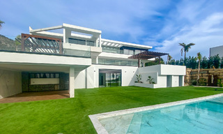 Nueva villa moderna de lujo en venta con vistas panorámicas al mar en el exclusivo Marbella Club Golf Resort en Benahavis - Marbella 61965 