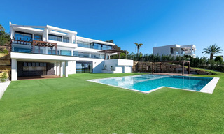 Nueva villa moderna de lujo en venta con vistas panorámicas al mar en el exclusivo Marbella Club Golf Resort en Benahavis - Marbella 61973 