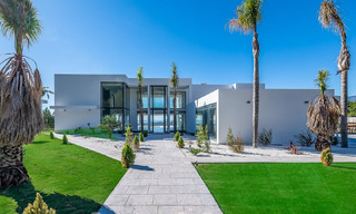 Nueva villa moderna de lujo en venta con vistas panorámicas al mar en el exclusivo Marbella Club Golf Resort en Benahavis - Marbella 61974 