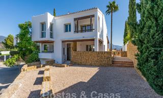 Encantadora casa familiar en venta con vistas al golf y al paisaje de montaña en Benahavis – Marbella 62079 