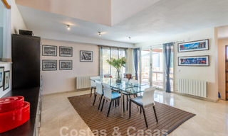 Encantadora casa familiar en venta con vistas al golf y al paisaje de montaña en Benahavis – Marbella 62088 