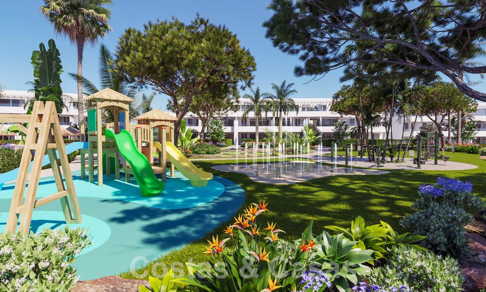 Nueva promoción de apartamentos con vistas al mar en venta, junto a un campo de golf cerca de Sotogrande, Costa del Sol 62036