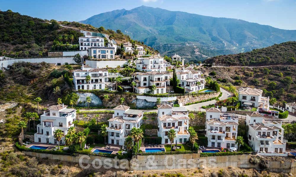 Espaciosa villa independiente en venta en una exclusiva urbanización cerrada en Benahavis - Marbella 62123