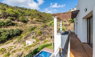 Espaciosa villa independiente en venta en una exclusiva urbanización cerrada en Benahavis - Marbella 62138 