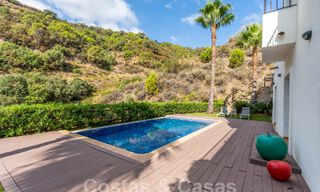 Espaciosa villa independiente en venta en una exclusiva urbanización cerrada en Benahavis - Marbella 62173 