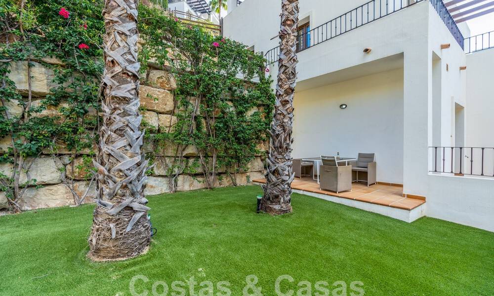 Espaciosa villa independiente en venta en una exclusiva urbanización cerrada en Benahavis - Marbella 62175