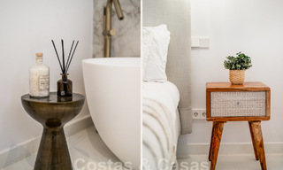 Listo para entrar a vivir! Apartamento reformado con jardín en venta en urbanización cerrada en La Quinta, Benahavis - Marbella 62176 