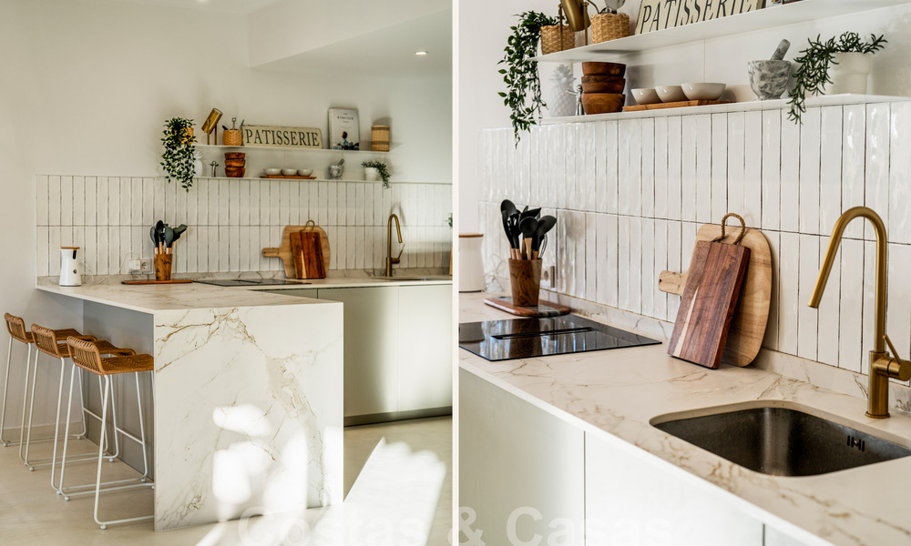 Listo para entrar a vivir! Apartamento reformado con jardín en venta en urbanización cerrada en La Quinta, Benahavis - Marbella 62198