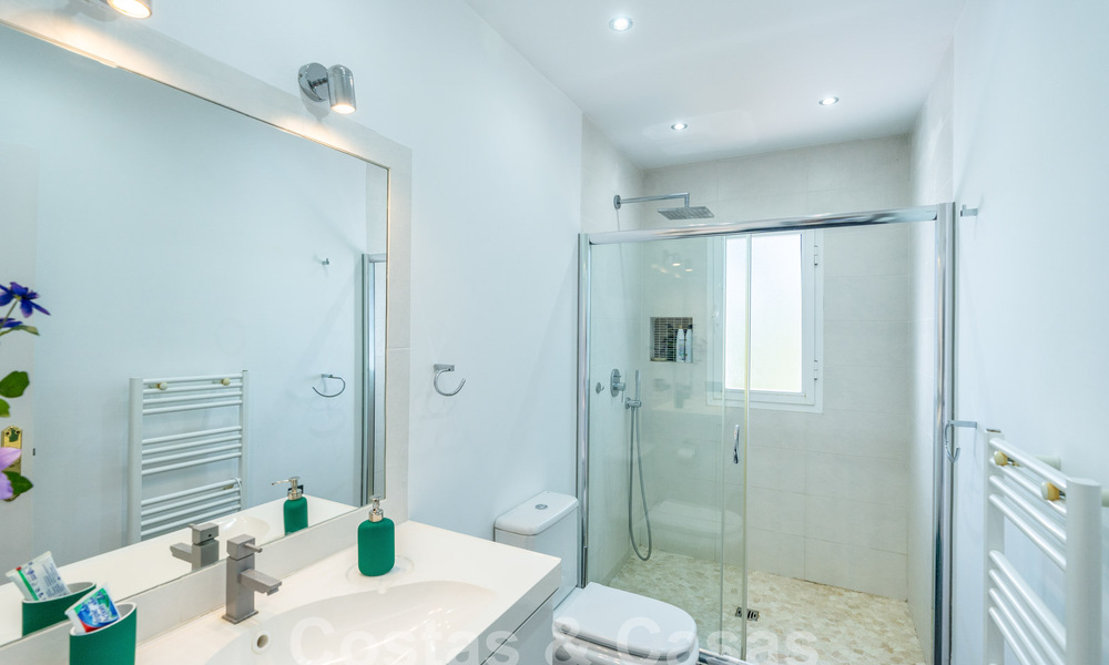 Auténtica villa, arquitectura mediterránea en venta en Sotogrande, Costa del Sol 62199