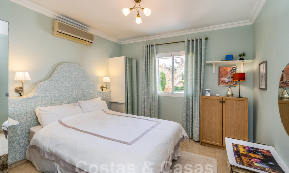 Auténtica villa, arquitectura mediterránea en venta en Sotogrande, Costa del Sol 62205