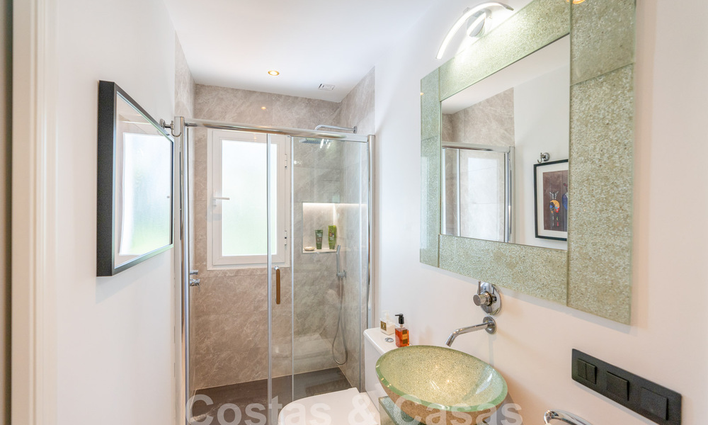 Auténtica villa, arquitectura mediterránea en venta en Sotogrande, Costa del Sol 62208