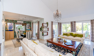 Auténtica villa, arquitectura mediterránea en venta en Sotogrande, Costa del Sol 62216 