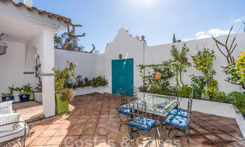 Auténtica villa, arquitectura mediterránea en venta en Sotogrande, Costa del Sol 62226