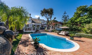 Auténtica villa, arquitectura mediterránea en venta en Sotogrande, Costa del Sol 62239 