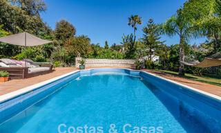 Auténtica villa, arquitectura mediterránea en venta en Sotogrande, Costa del Sol 62242 